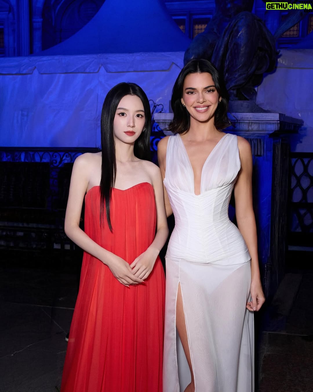 Zhou Ye - 79.5K Likes - ❤️
#WalkYourWorth #LOrealParis #WorthIt