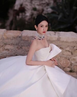 Zhou Ye Instagram - ✌️#cannesfilmfestival