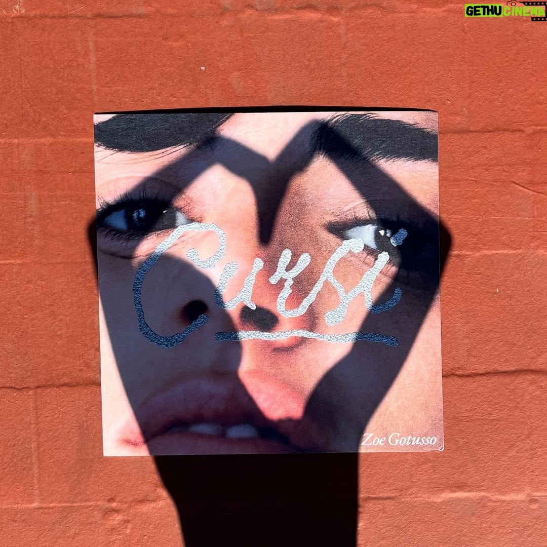Zoe Gotusso - 29.6K Likes - Dos nominaciones a los @latingrammys 
que alegría!!!!! 🥹❤️ 
Gracias por escuchar Cursi, y gracias al equipo hermoso que me acompañó en el proceso de este álbum.
Que lindo hacer música 🎼🫶🏻✨