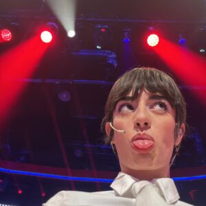 Zoe Gotusso Instagram - Yo? Team Lali! 🌟🪽💋 ✨ hoy como Co Coach en @lavozargentina 
21.45 sintonizamos todos!!!!