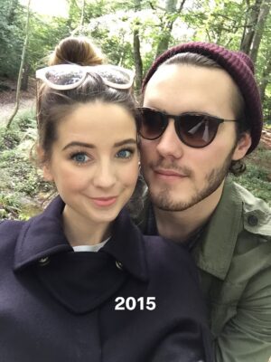 Zoë Sugg Instagram - A trend I HAD to jump on! ♥️