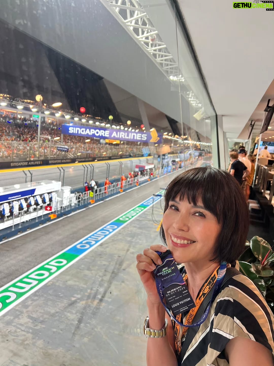 Zoe Tay - 5.6K Likes - 🏁🏁🏎🏎🏎🏁🏁
Born  to race.
Chase the limit.
引擎咆哮的地方，就是战场!

Amazing night with @louisvuitton

#louisvutton
#F1
#f1singapore2025🏁 
#visit_singapore 
@the_celebrityagency

#ZŏeTay #鄭惠玉 #惠声玉影 #佐伊の語
