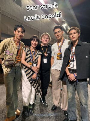 Zoe Tay Instagram - 🏁🏁🏎🏎🏎🏁🏁
Born  to race.
Chase the limit.
引擎咆哮的地方，就是战场!

Amazing night with @louisvuitton

#louisvutton
#F1
#f1singapore2025🏁 
#visit_singapore 
@the_celebrityagency

#ZŏeTay #鄭惠玉 #惠声玉影 #佐伊の語