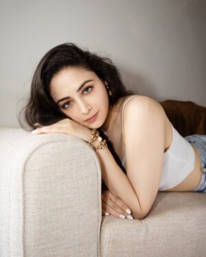 Zoya Afroz Instagram - 🤍
Photographer : @portraitsbyvishal 
HMUA : @imlakshmyrathore 
Stylist: @janhavibiyani