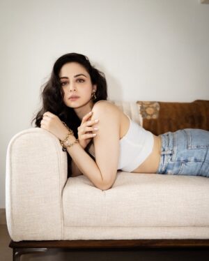 Zoya Afroz Instagram - 🤍
Photographer : @portraitsbyvishal 
HMUA : @imlakshmyrathore 
Stylist: @janhavibiyani