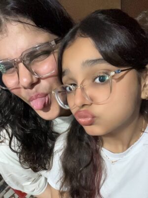 Zoya Humayun Instagram - Obsessed with the filter and my favourite people and this song Ghafooorrr😘❤️🙆♀️
#zoya #zoyahumayun #filters #fypppppppppppppppppppppppppppppppppppppppppppppppppppppppppppppppppppppp #post #garbanight #obsessed #favorite #ghafoor #badshah