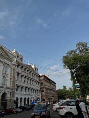 Zoya Humayun Instagram - 🫧🕊️🩵🪞✨#zoyahumayun #zoyahumayun09 #sky #skylovers #beautifuldestinations #pretty #foryou #instadaily #instagram #instagrowth #inreach #explorepage✨ #explor