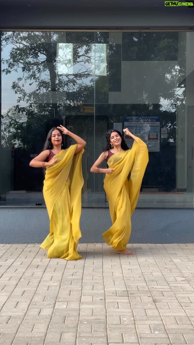 abinayaa ravichander - 13K Likes - Jaalakari 🌼
Dm @nextdoor_closett to order this saree💛
.
.
.
#reels #reelsvideo #reelsinstagram #reelitfeelit #reelkarofeelkaro #reelsindia #reelsofinstagram
#instagram #instagood #instadaily #trendingreels #trendingsongs #trend #dance #dancereels