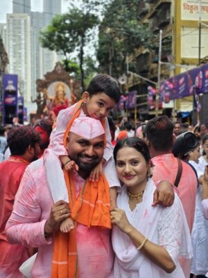 ankita bhagat Instagram - बाप्पा चाले गावाला 🥺 पुढच्या वर्षी लवकर या 🙏🏻❤️🥹