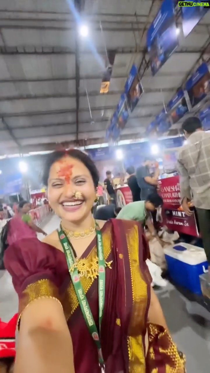 ankita bhagat - 33.2K Likes - लालबाग चा  राजा 🌺कोळी बायकांचा हळदीकुंकू मानपान 👑🌺🙏🏻🥰 part 2 #ankitabhagat #minivlog #lalbaughcharaja🙏🏻😍♥️💯