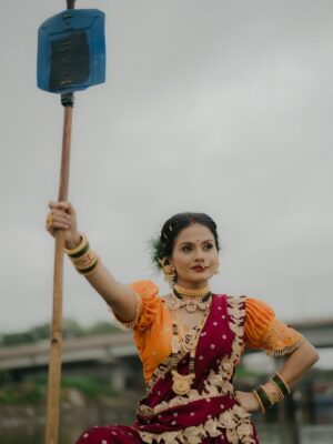ankita bhagat Instagram - P.C. @captured_the_moments_97 💛  Saree by @hritvi14_clothes_ 💛
In frame @ankita_bhagat01_official 🫶
MUA by @glamup_by_praju 💛