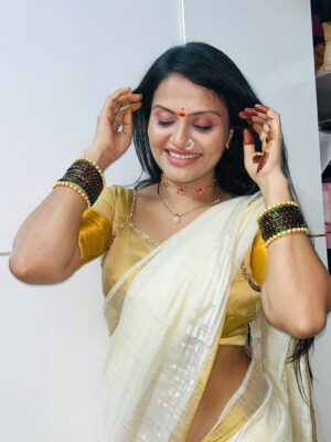 ankita bhagat Instagram - 🪷Beautiful lotus necklace by @saajsakhi_by_siddhi
