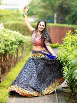 ankita bhagat Instagram - 🪷✨

•
look & outfit by @bobby_makeup_artist 
•
P.C. @sunny_divekar 
•
Inframe Ankita Bhagat ☺️🙏
#navratri #ankitabhgat