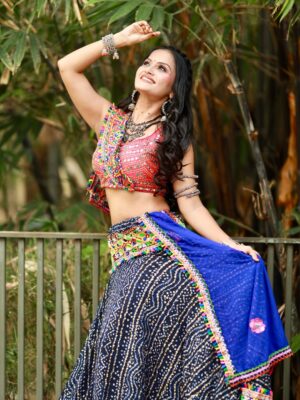 ankita bhagat Instagram - 🪷✨

•
look & outfit by @bobby_makeup_artist 
•
P.C. @sunny_divekar 
•
Inframe Ankita Bhagat ☺️🙏
#navratri #ankitabhgat