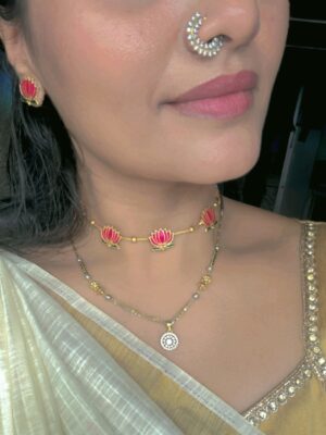 ankita bhagat Instagram - 🪷Beautiful lotus necklace by @saajsakhi_by_siddhi