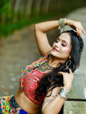 ankita bhagat Instagram - 🪷✨

•
look & outfit by @bobby_makeup_artist 
•
P.C. @sunny_divekar 
•
Inframe Ankita Bhagat ☺️🙏
#navratri #ankitabhgat