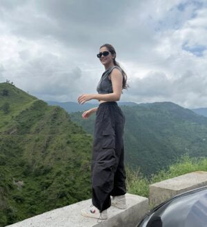 ankita kukreti Instagram - Back to the mountains that raised me — still teaching me how to breathe.
.
.
.
.
.
.
.
.
.
.
.
.
#fyppp #explorepage #fitgirl #travel #traveler