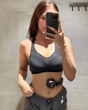 ankita kukreti Instagram - POV: Do I let God handle it or take the Kendrick approach
.
.
.
.
.
.
#fitgirl #gym
