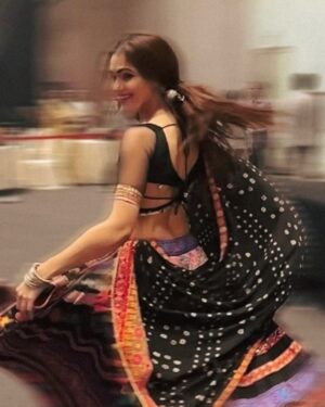 ankita kukreti Instagram - Good karma , my aesthetic
.
.
Wearing @anusoru