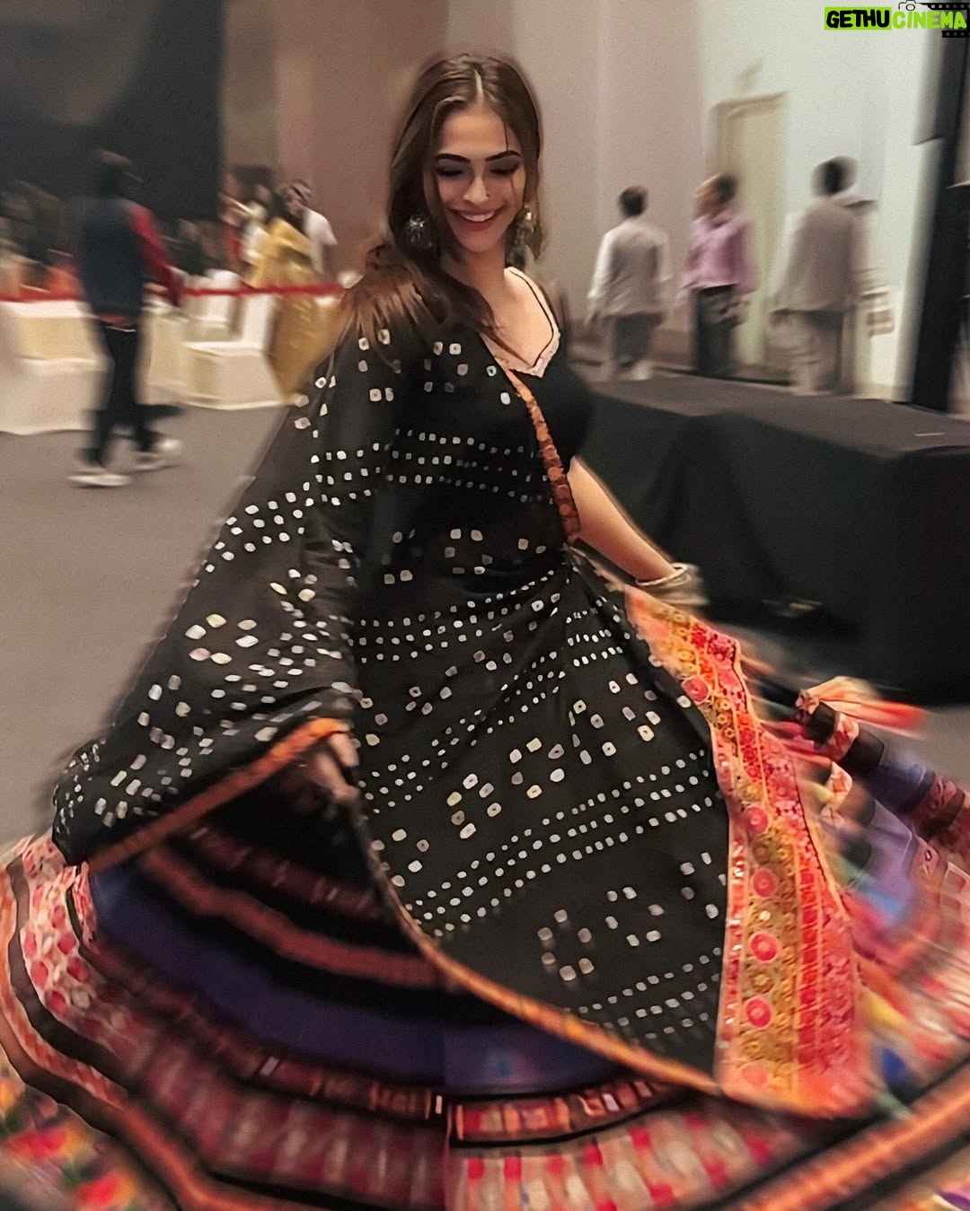 ankita kukreti - 3.5K Likes - Good karma , my aesthetic 
.
.
Wearing @anusoru