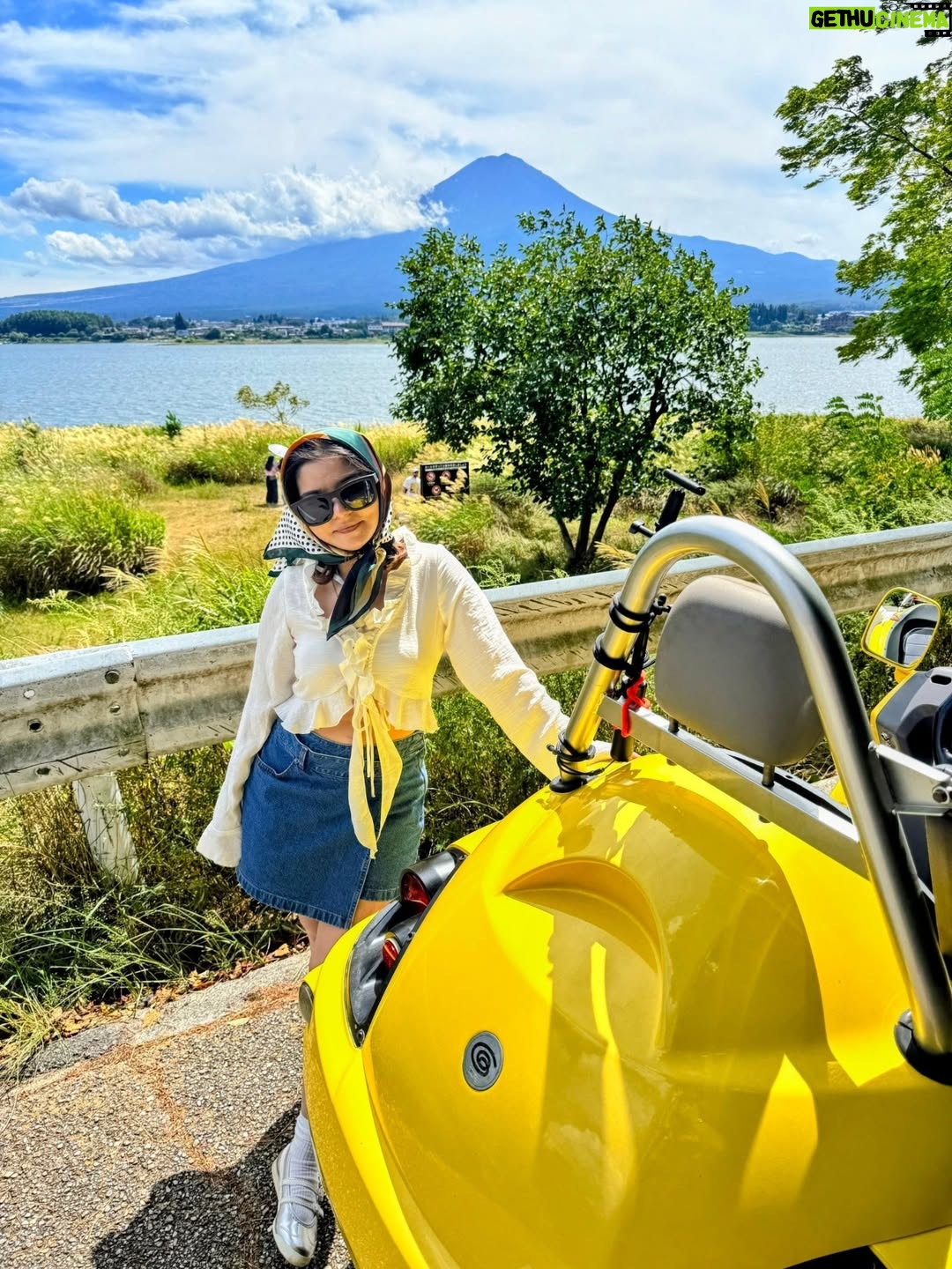 ankitaa Chauhan - 19.3K Likes - Day trip to Lake Kawaguchiko to see Mt Fuji 🌸Swipe to the end to see me vibing to some music while I drive around town 🤭 Also the people at @fujigoq were super sweet and gave me a really amazing tour of the place 🩷