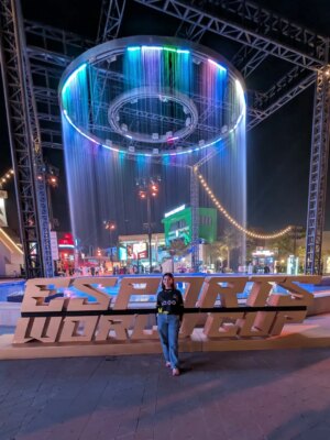 ankitaa Chauhan Instagram - From #19 to #2 an insane comeback from our boys, we secure our spot in the Grand Finals! So proud to have my own jersey and be able to wear and show it off outside! #s8ul #gameshuru #ewc #apexlegends #algs #riyadh #riyadhboulevard