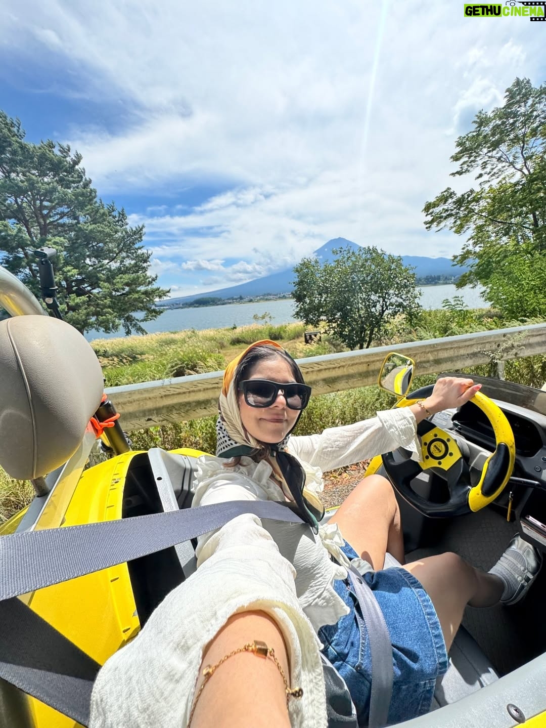 ankitaa Chauhan - 19.3K Likes - Day trip to Lake Kawaguchiko to see Mt Fuji 🌸Swipe to the end to see me vibing to some music while I drive around town 🤭 Also the people at @fujigoq were super sweet and gave me a really amazing tour of the place 🩷