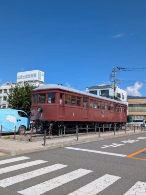 ankitaa Chauhan Instagram - Day trip to Lake Kawaguchiko to see Mt Fuji šøSwipe to the end to see me vibing to some music while I drive around town š¤ Also the people at @fujigoq were super sweet and gave me a really amazing tour of the place š©·