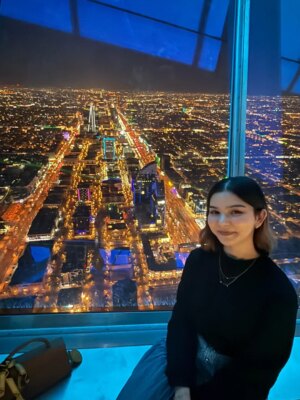 ankitaa Chauhan Instagram - Some pictures from the 99th floor š Riyadh City looks beautiful from the Sky Bridge ā¤ļø