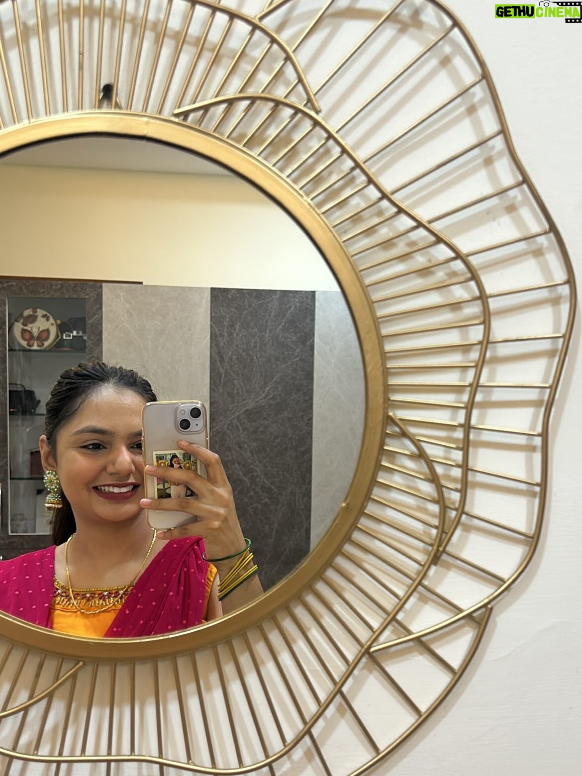 anshika singh - 3 Likes - Home, blessings, and cuddles ✨🛕💛