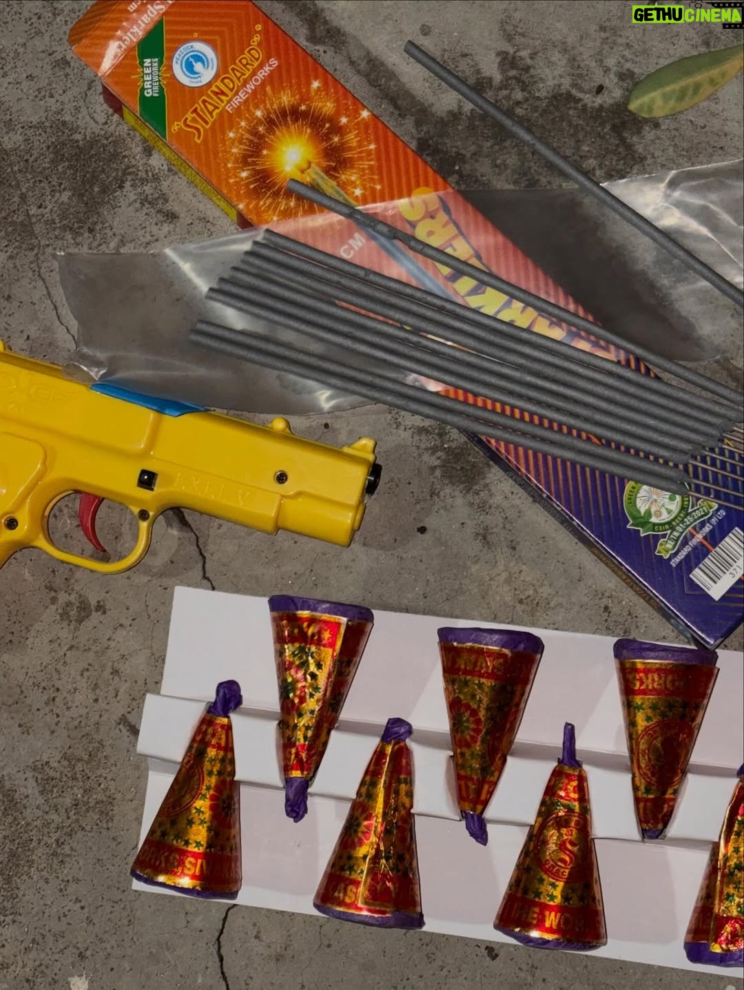 ayshayrav - 1.5K Likes - Diwali dump 💥 

The dress is stitched and the material is from RIDH egmore, Chennai 🏩

#diwali#diwalilook❤️