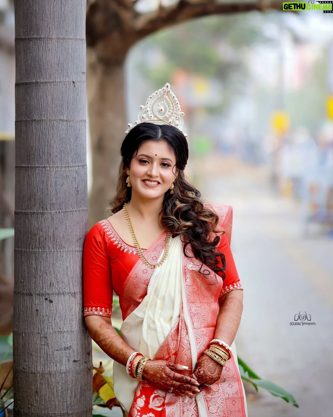 chandra Chakraborty - 5.8K Likes - গায়ে হলুদ || Haldi Ceremony

#weddingday #Haldi #bengaliwedding @sacredshaadi @bridesofbengal_wmg