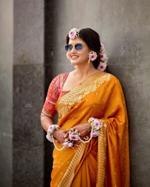 chandra Chakraborty Instagram - গায়ে হলুদ || Haldi Ceremony
#weddingday #Haldi #bengaliwedding @sacredshaadi @bridesofbengal_wmg