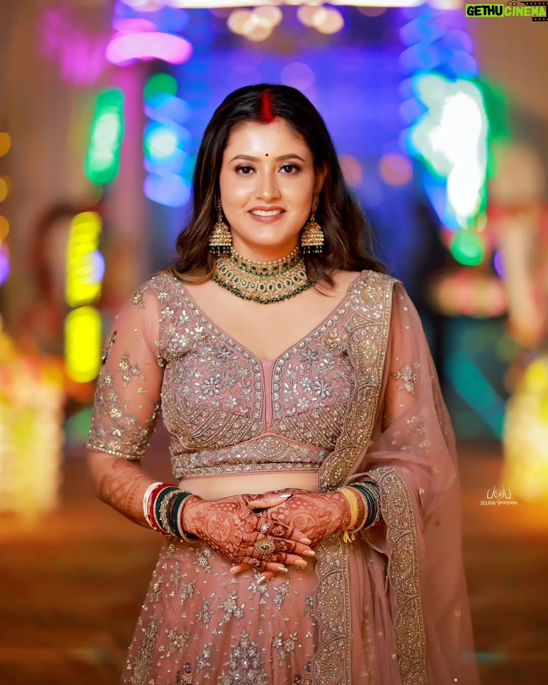 chandra Chakraborty - 4.1K Likes - Reception Story ♥️

@sacredshaadi @bridesofbengal_wmg #bengalimarriage