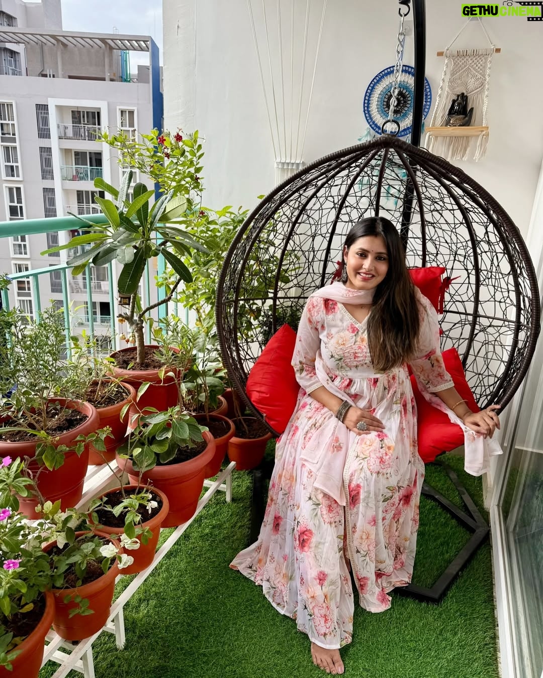 chandra Chakraborty - 2.9K Likes - An occasion 🙏,an outfit, an available man to capture and an existing account to post @ the fav corner of 🏡 !!! That’s all about it😑💕🫶🏻 
.
.
.
.
.
.
.
.
.
.
.
@houseofpataudi #ethnic #celebrations #deckedup #rathyatra2025 #bangalore #brigadecornerstoneutopia