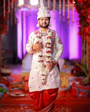 chandra Chakraborty Instagram - Wedding Story ❤️
#weddingday #weddingphotography @bridesofbengal_wmg @sacredshaadi #teamwork