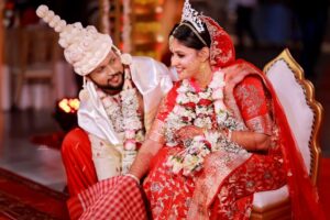 chandra Chakraborty Instagram - Wedding Story ❤️
#weddingday #weddingphotography @bridesofbengal_wmg @sacredshaadi #teamwork