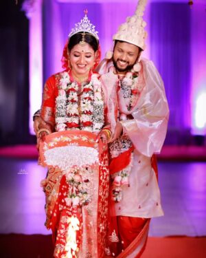 chandra Chakraborty Instagram - Wedding Story ❤️
#weddingday #weddingphotography @bridesofbengal_wmg @sacredshaadi #teamwork