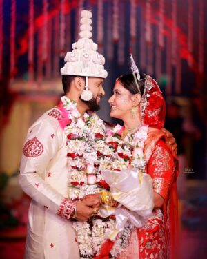 chandra Chakraborty Instagram - Wedding Story ❤️
#weddingday #weddingphotography @bridesofbengal_wmg @sacredshaadi #teamwork