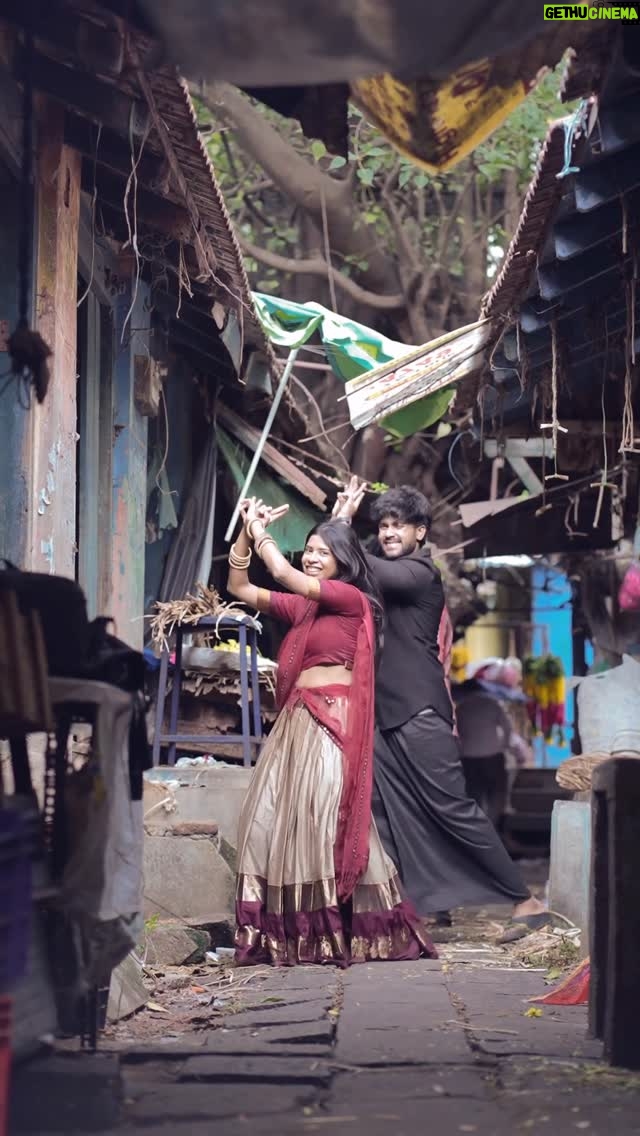 deedoll - 14.3K Likes - Jaalakaaaaari ❤️

Ft @deedoll @azar19official 🌟
Shot & Ec @rahulganeshoffl ✨
Attire @dee__dress ✨

#Jaalakaari #Balti #shanenigam #SaiAbhyankkar #kerala #tradional #saree