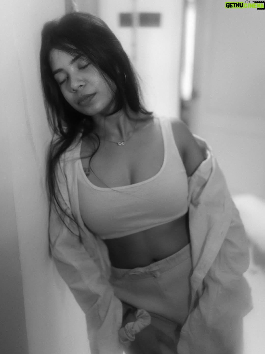 deedoll - 12.1K Likes - 🍠

Ft & Ec @deedoll 
Shot by @francisxavier_official