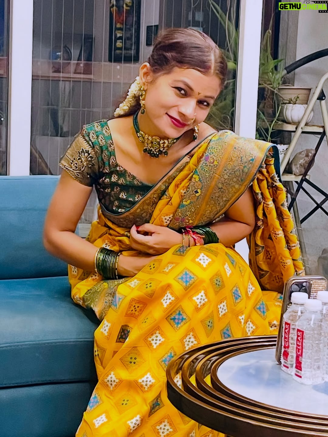 dr Mona Bhavsar - 3 Likes - जेव्हा माझा बाप्पा माझ्या घरी येतो 🌼💚🌸

#ganapati #majhabappa #ganapatibappamorya #modak #ladu #festival #celebration #dhol #tasha #bappa #aarti