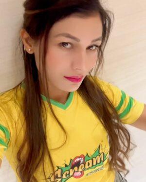 dr Mona Bhavsar Instagram - MONDAY MOOD: LOUD. FOCUSED. UNSTOPPABLE. 🔥
Let’s be honest Monday doesn’t ask politely.
It roars. It demands. It screams. 😱
That’s exactly why we created Scream Energy for the ones who don’t just survive Mondays, but dominate them.⚡
For people like me juggling early mornings, intense workouts, endless Zooms, and building dreams.
☀️ Need to kickstart your 6AM workout?
📈 Got back-to-back meetings and no time to crash?
🧠 Want clean energy without the sugar and slump?
This is your Daily Power Drink Zero sugar, Real hustle. 🫵🏻
अब हर दिन की शुरुआत होगी जोश और जुनून से
Scream Energy के साथ 💪🏻
This one’s Mystic Mango.🥭
No sugar. No crash. Only clean power.
#screampower #mondaymotivation #founderpost #cleanenergy #startupindia #fitnessfuel #womenentrepreneurs #scream