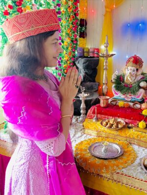 dr Mona Bhavsar Instagram - 🫶🏻🌸माझा बाप्पा 🌸🫶🏻
🙏🏻गणपति बाप्पा मोरया 🙏🏻
#mazabappa #ganapatibappamorya #ganeshchaturthi #ganesha #bappa #bappaaagman