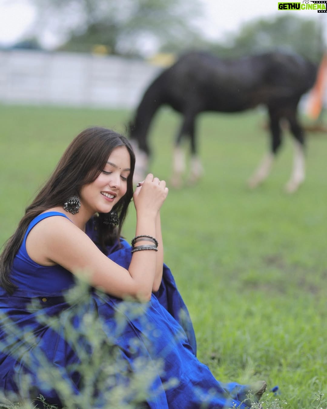 geetika bisht - 4.3K Likes - Monsoon   Music   Falguni = Pure 90s joy 

Neeli saari, bheegi zulfein, aur barish ka sukoon !
@gehen_saree !! 
Photos by @ypstudiosindia at @skythehorseacademy ❤️

#ypstudiosindia #ypstudios #skythehorseacadamy #stha 
	•	#BeautyAndTheHorse
	•	#RiderVibes
	•	#GraceAndGallop
	•	#EquestrianElegance
	•	#HorseLove
	•	#BondWithHorse
	•	#StallionStyle
	•	#SaddleSoul
	•	#WildAndBeautiful
#bhopal #bhopalblogger #bhopaldiaries