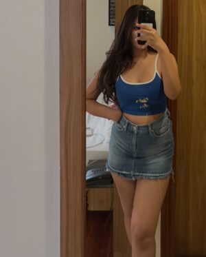 geetika bisht Instagram - RAW🤍