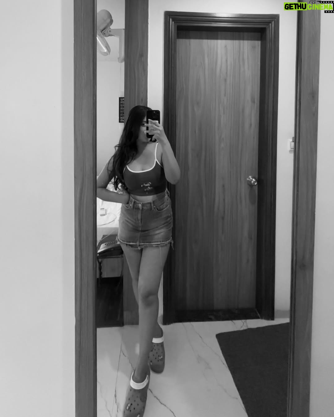 geetika bisht - 4K Likes - RAW🤍