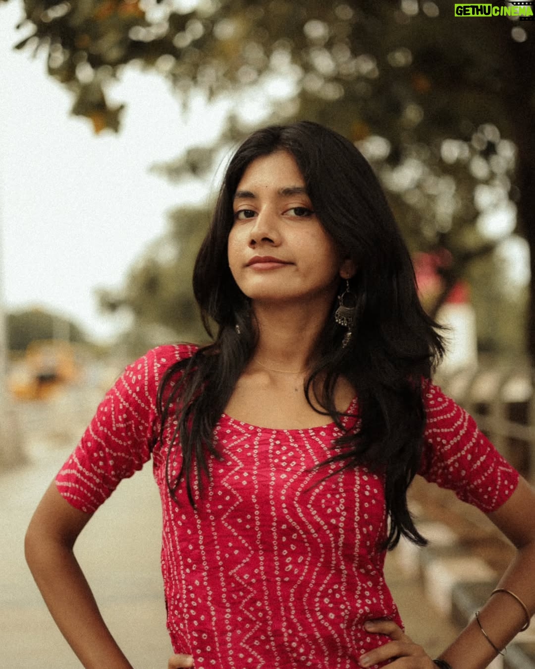 laavanya prol - 112.2K Likes - 🎶✨
📸@vasy_vendra 🫡❤️
.
.
.
#chennai #tamilbgm #streetphotography #streetstyle #tamillyrics #tamilsong #trend #instagood #instagood #goodvibes #bloopers #photooftheday #photographer #potraitphotographer #potraitphotography