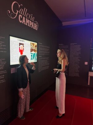 İlay Erkök Instagram - “Il Campari non è solo una bevanda. È il battito cardiaco rosso di Milano - parte di chi siamo.” ♥️ #ad @campariofficial 
•
#Campari #RedIcon #DrinkResponsibly 
•
Oggi è stata una grande visita di famiglia 😍🥹👸🏼
•
Siamo pronti per nuove avventure insieme? 💃