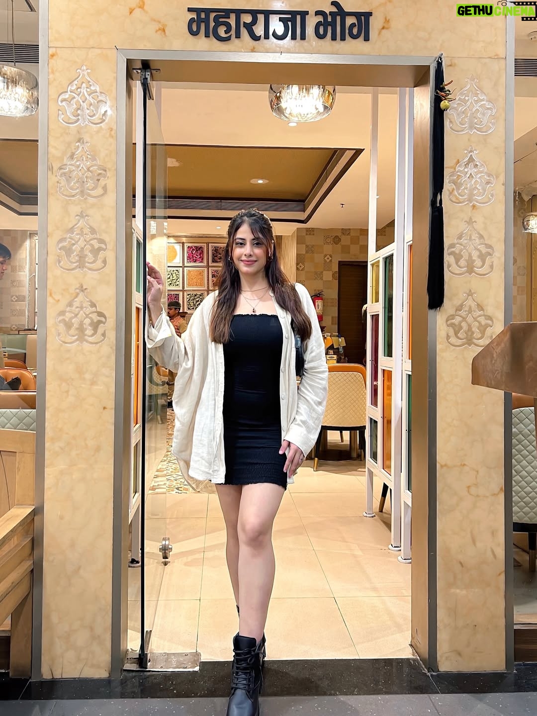 mehak sethi - 2.8K Likes - Had an amazing experience at @maharajabhogmumbai @teammaharajabhog ✨
Cheers to the delicious food and pretty ambience 🪞✨❤️
Dinning here was totally an experience …!!!
